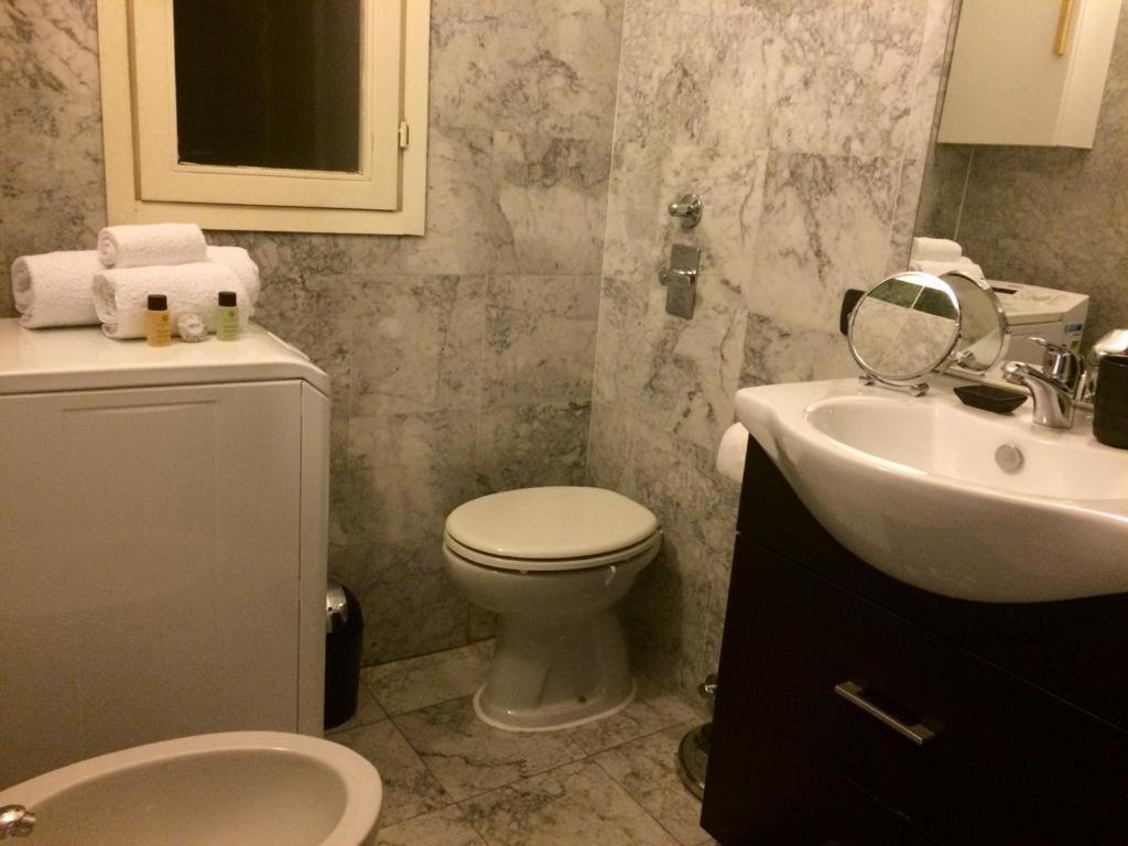 Itd Unione Apartment Milan Bagian luar foto